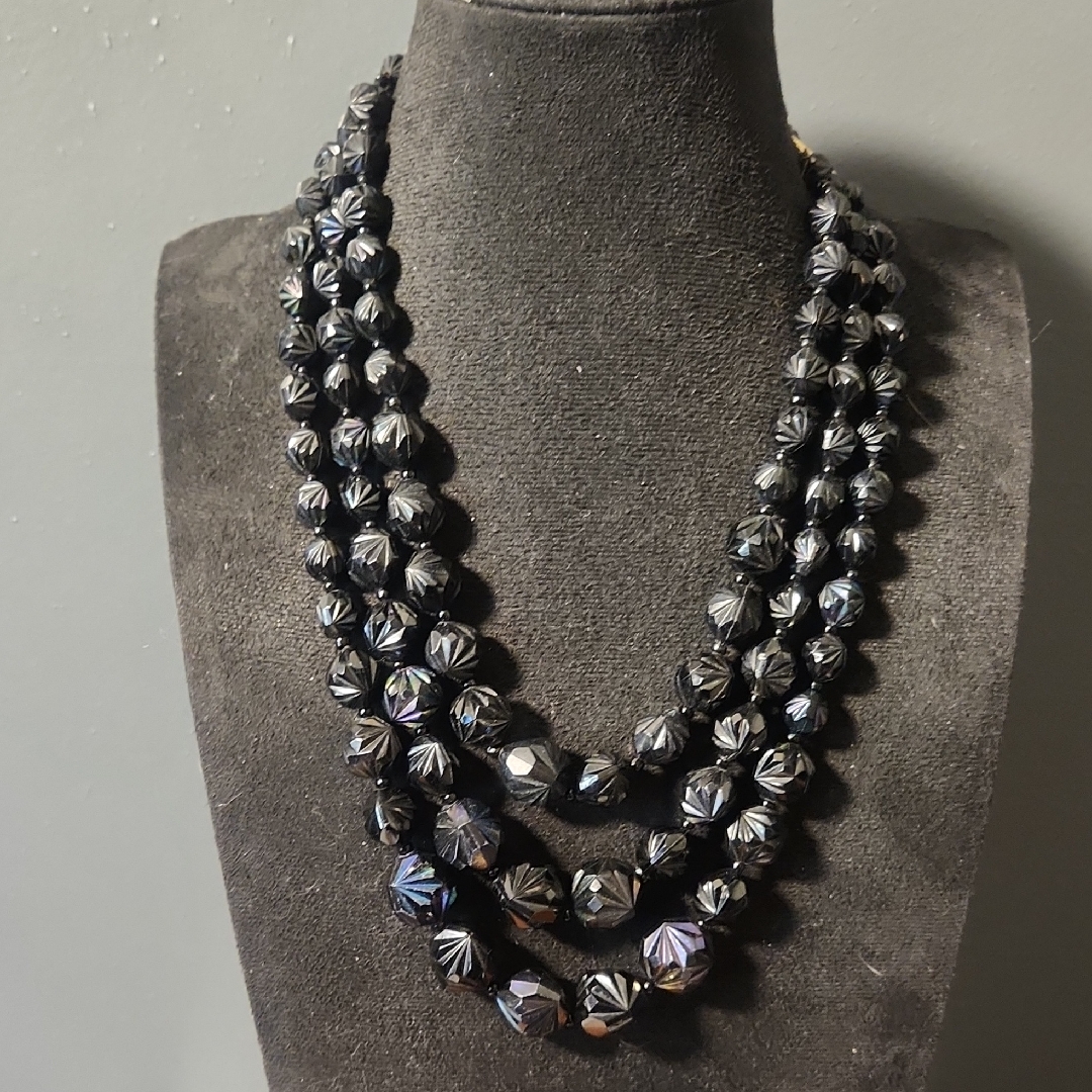 Elegant Black Multi-Strand Necklace 120$